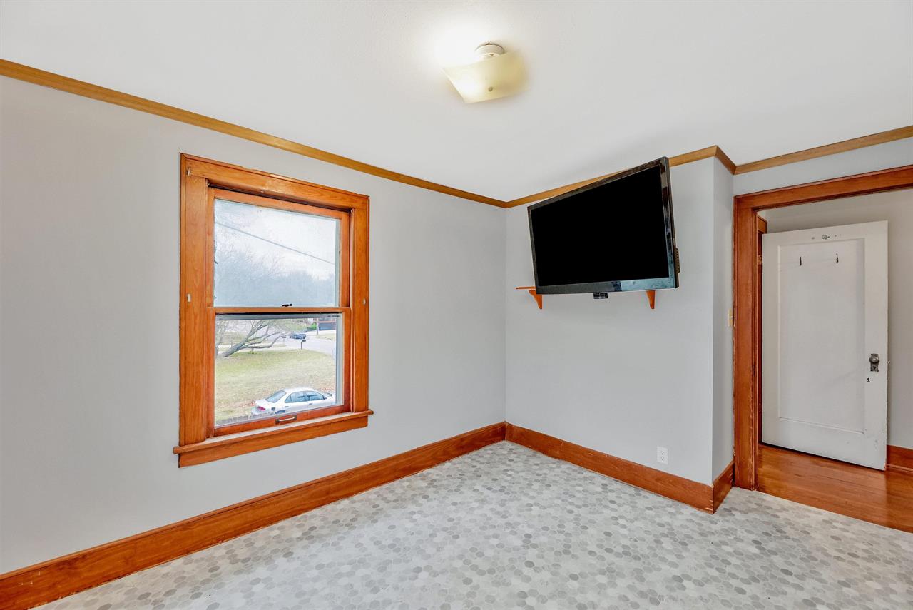 For Sale: 1034 S Douglas Rd, El Dorado KS